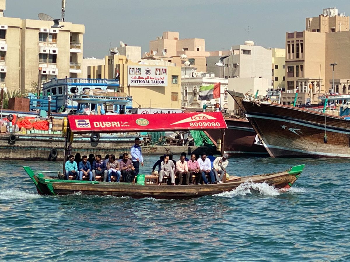 ペルシャ湾につながる河口のところ
ボートがいっぱい！
ドバイ中心街とはずい...