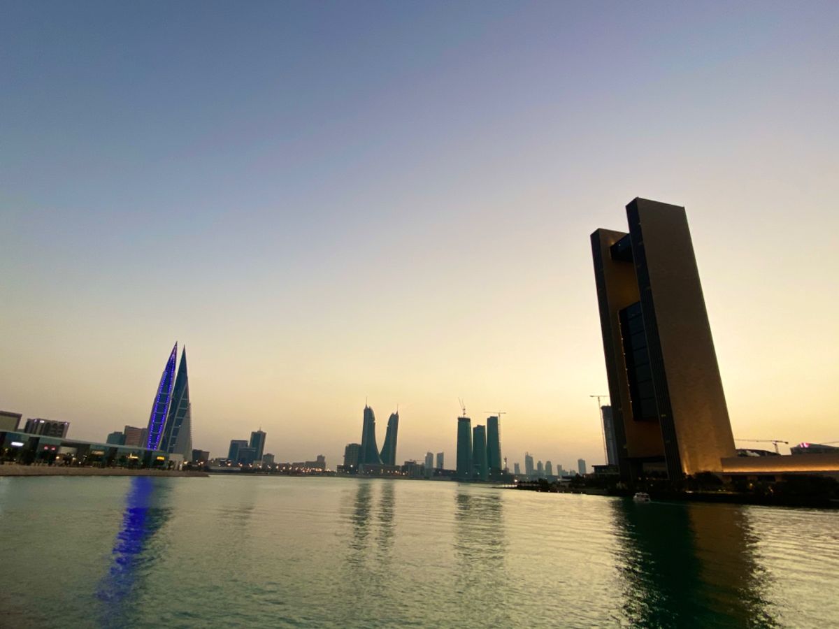 バーレーン要塞からTheAvenuesというショッピングモールへ　　

こ...