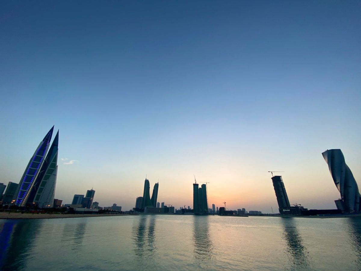 バーレーン要塞からTheAvenuesというショッピングモールへ　　

こ...