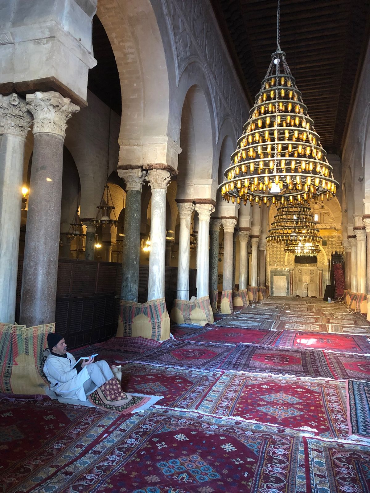 チュニスから日帰りで、ケイロアンとエルジェムへ