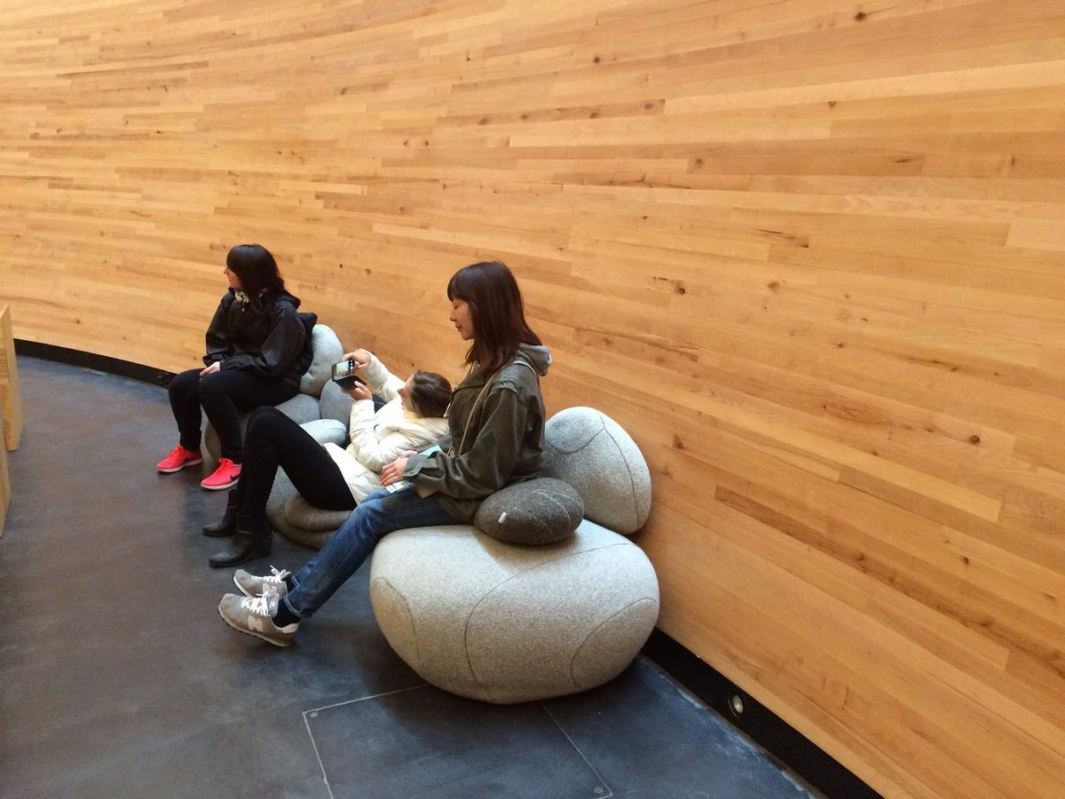 木の教会？？石の教会？？