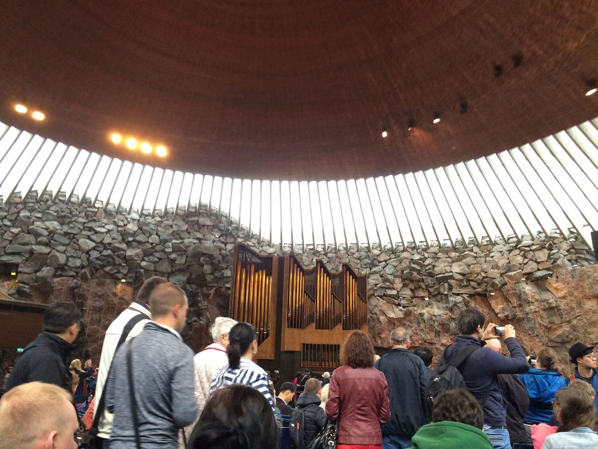 木の教会？？石の教会？？