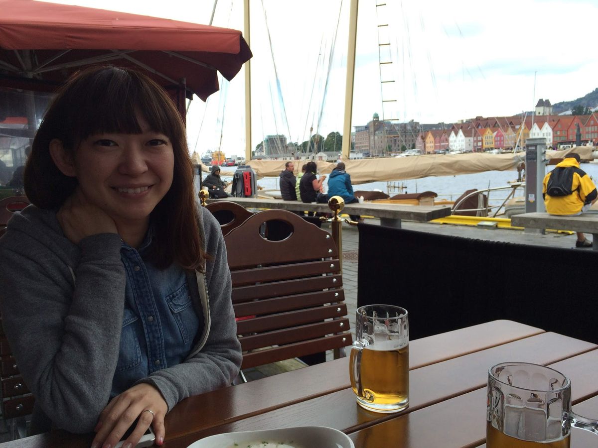 マーケットで食事