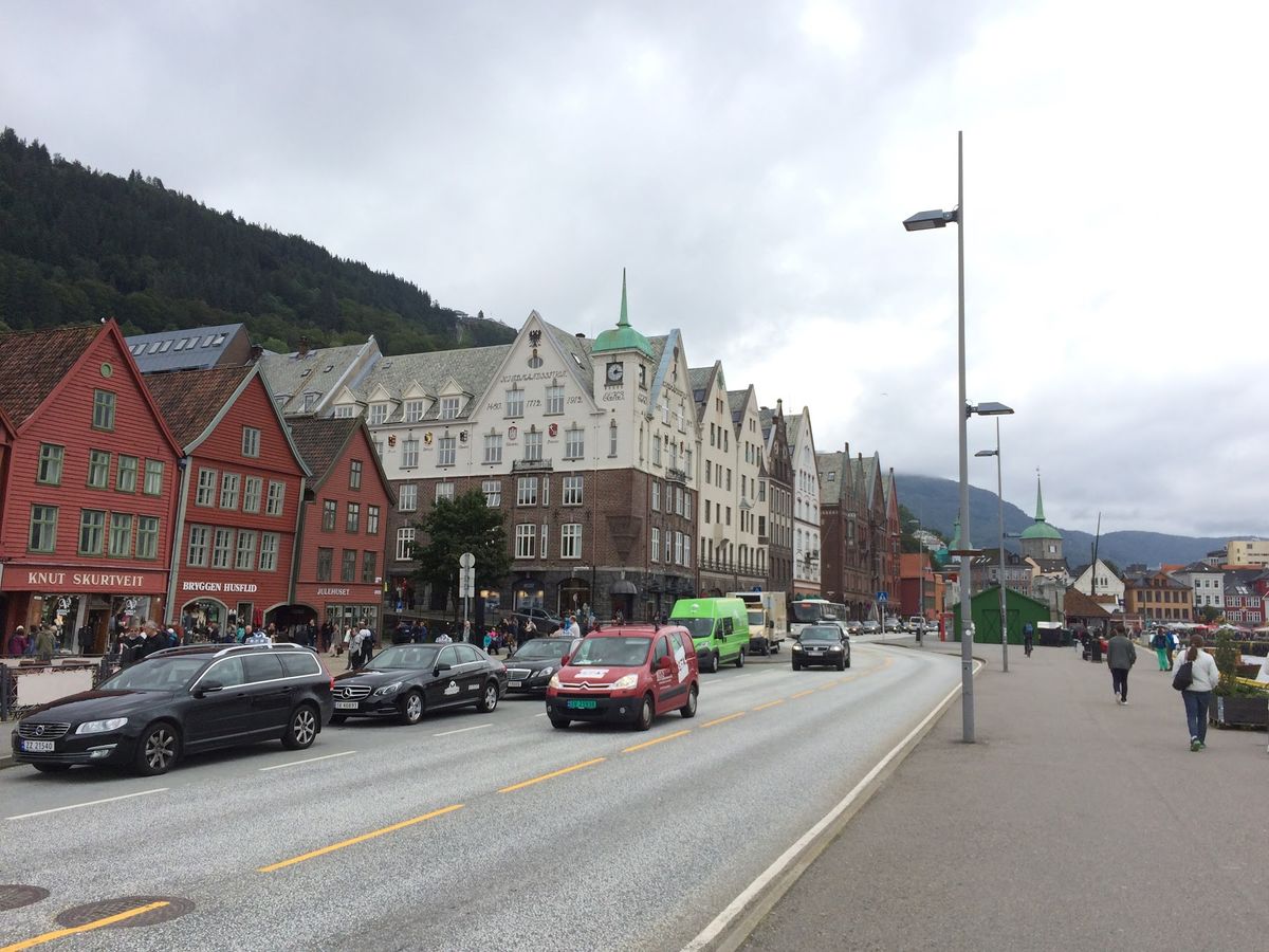 ヘルシンキからベルゲン へ