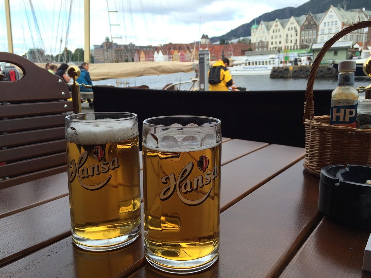 マーケットで食事