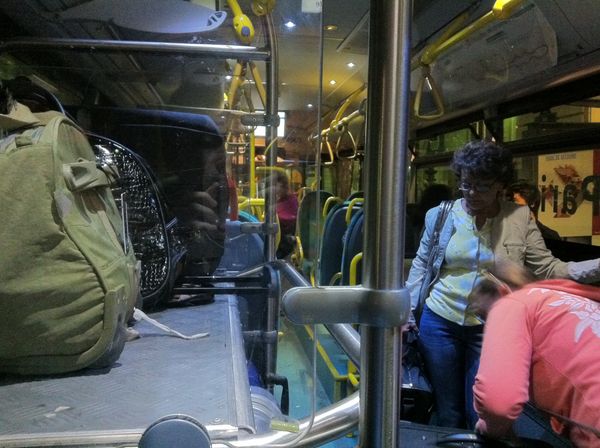 イタリア・ローマ「フランスイタリア周遊」の写真：早朝バスでシャルル・ド・ゴール空港に移動...