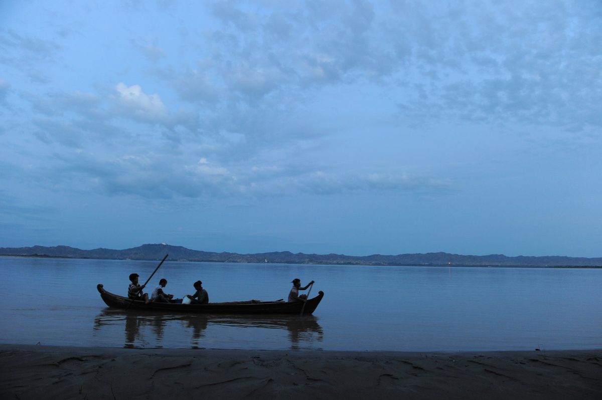 バガン・イワラジ川