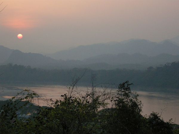 ラオス人民民主共和国「ラオス、ベトナム」の写真：ルアンパバーン