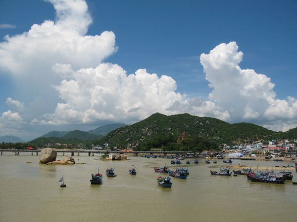 ベトナム「カンボジア、ベトナム」の写真：ニャチャン