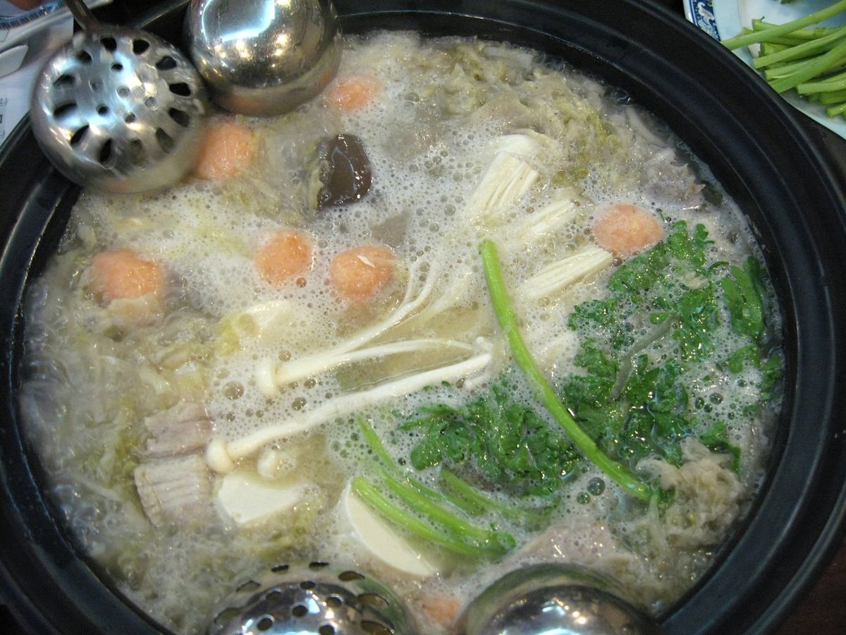 開発初期のホーチミン7区Phú Mỹ Hưng
水餃子(sủi cảo ...