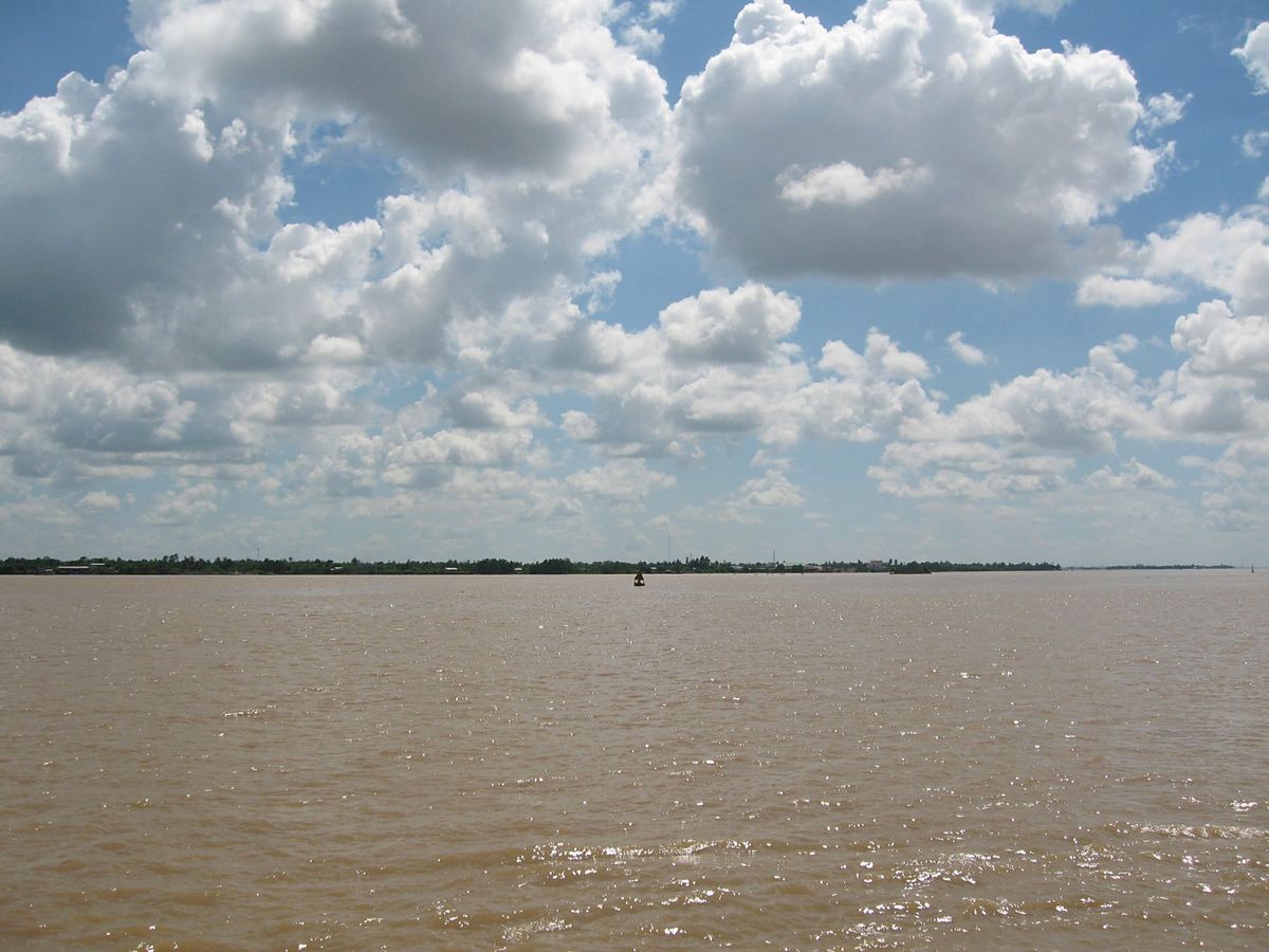 メコン川の主流(Hậu Giang)、ヴィンロン省からカントー市にかけての...