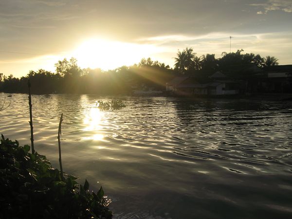 ベトナム「ベトナム」の写真：カントー。
Trà Nóc空港裏(現カン...