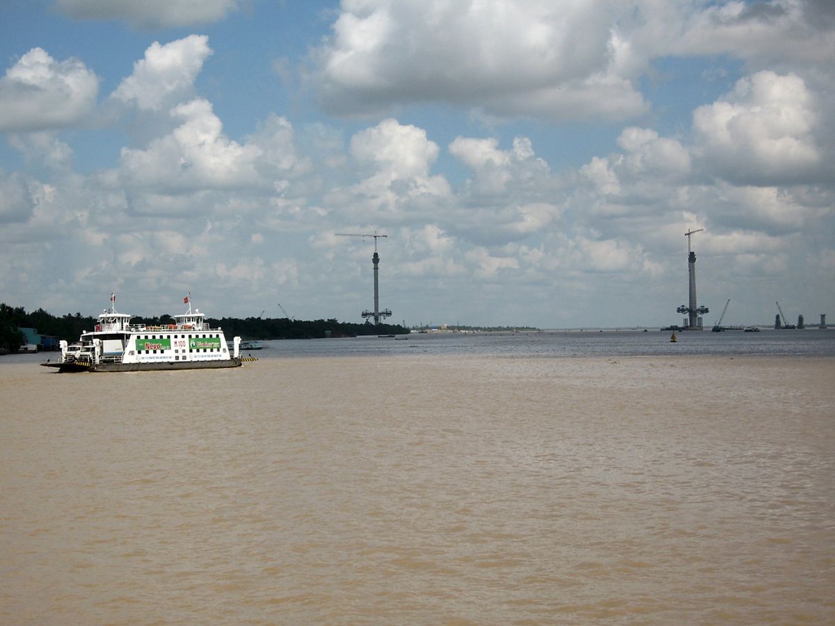 メコン川の主流(Hậu Giang)、ヴィンロン省からカントー市にかけての...