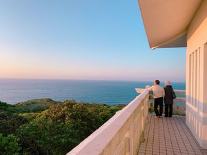 午後のフライトで奄美空港に到着し、そのまま車を借りて島の東部をぐるりとドラ...