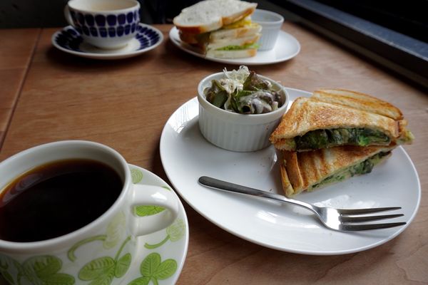 日本・高知「鈍行・四国巡り」の写真：四国カフェ巡り
松山・高知・徳島でそれぞ...