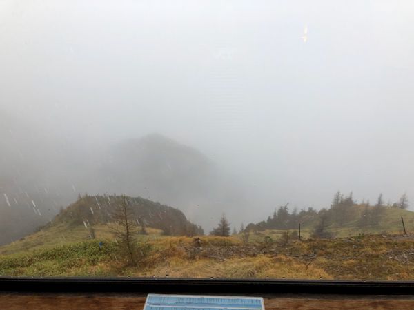 日本・松本市「王ケ頭」の写真：台風で着いた時には何も見えなかったけど、...