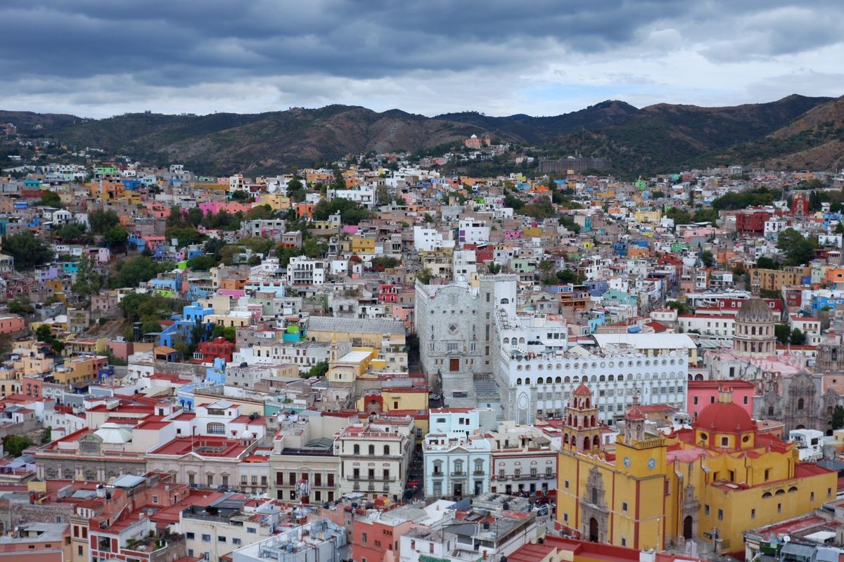 グァナファトはほんとにカラフルでかわいい街。メキシコの中ではかなり治安もい...