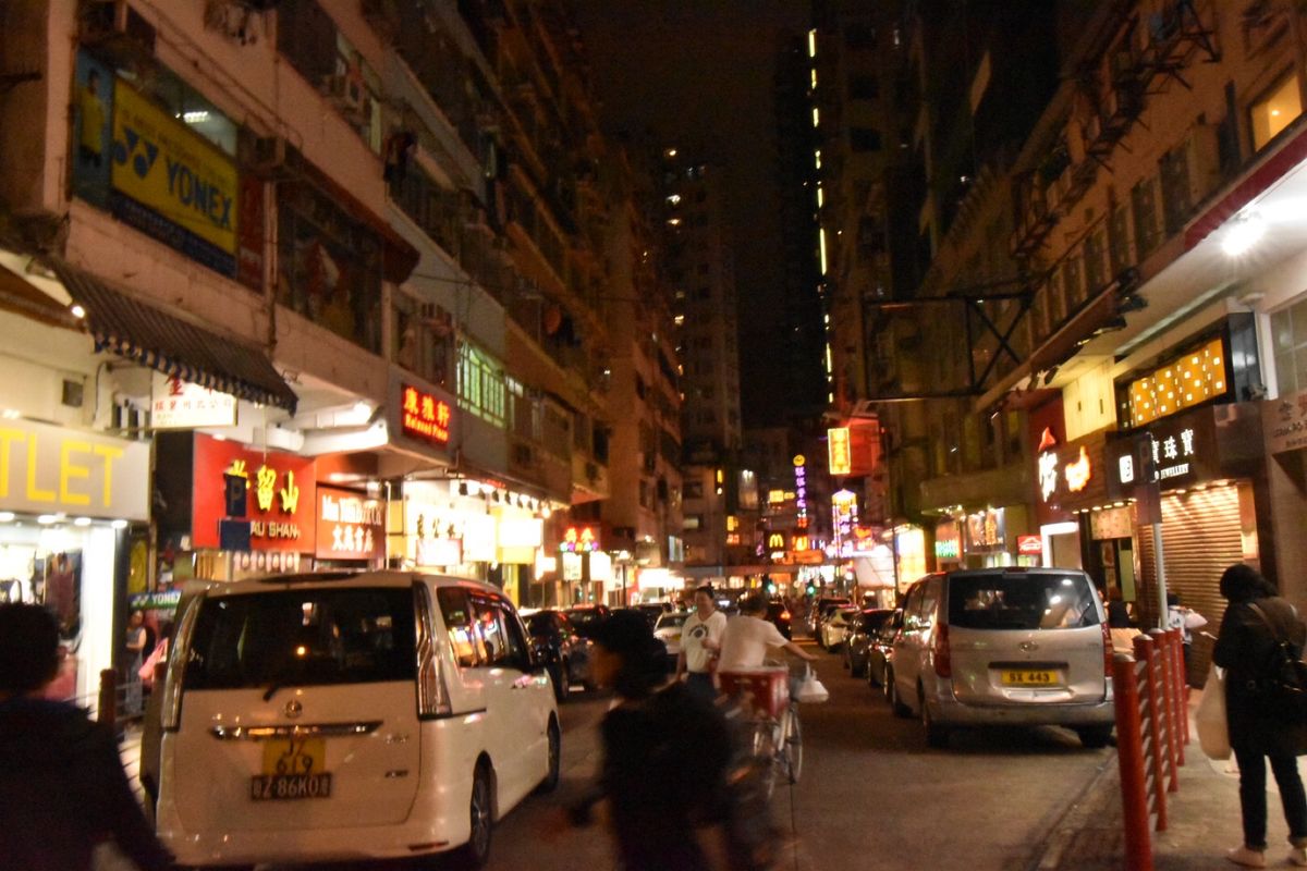 香港の夜景！

香港っていうと看板が道路にめっちゃ出てるっていうイメージだ...