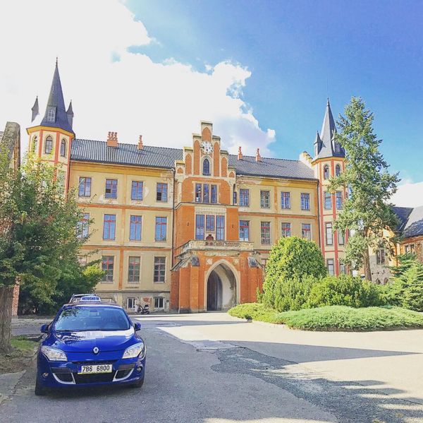 チェコ共和国・キヨフ、「2度目のチェコ」の写真：隣町のブゼネツのワインケラー