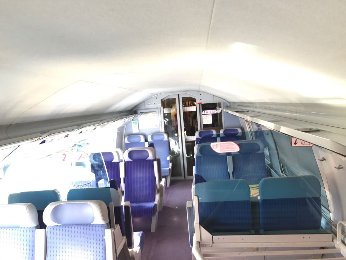 60分遅れでマンハイムに到着したTGV
ぶっ飛ばして30分遅れを短縮してパ...