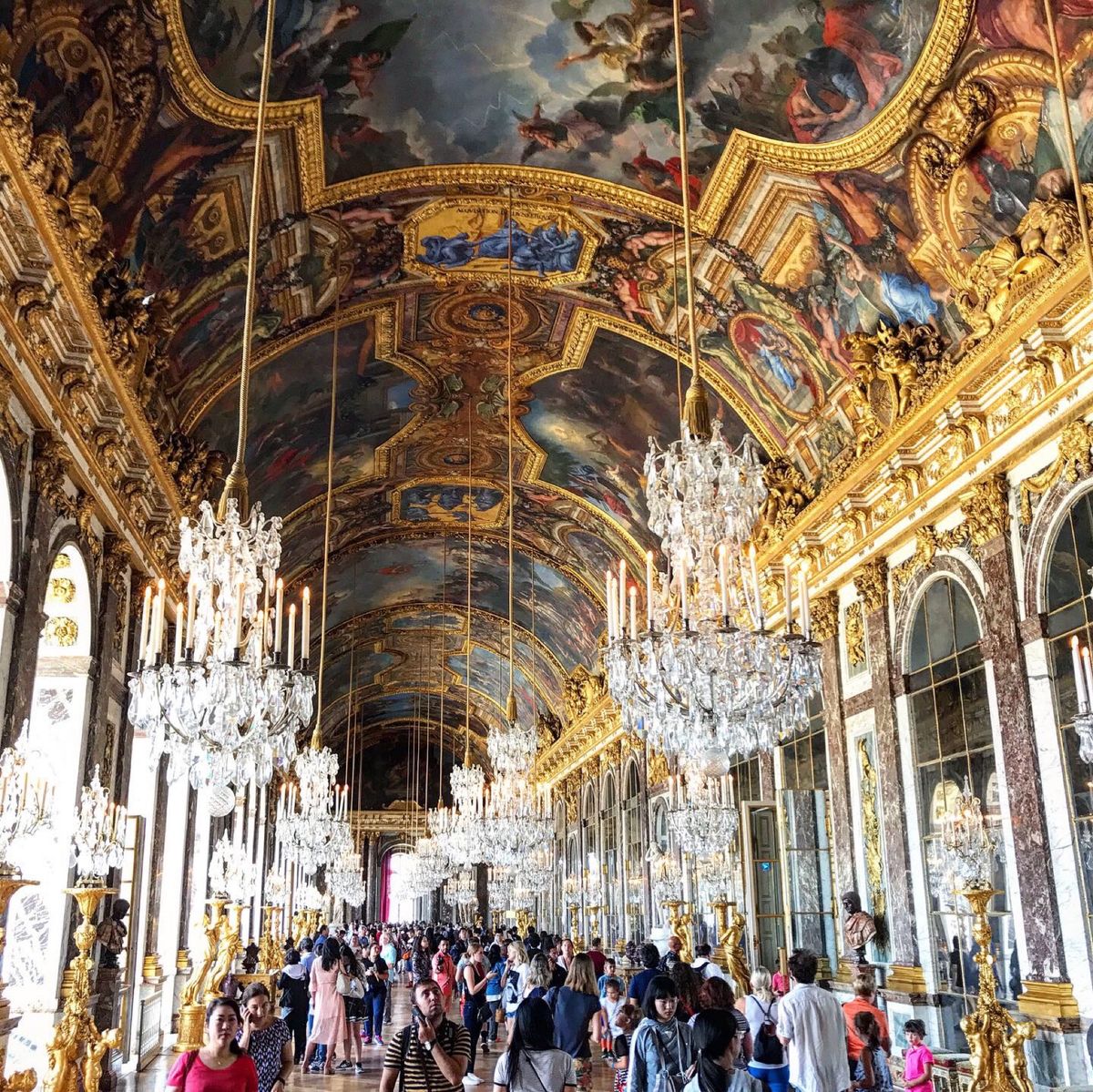 1日ヴェルサイユ宮殿
音声ガイド全部聞いたらものすごく時間がかかった😅
こ...