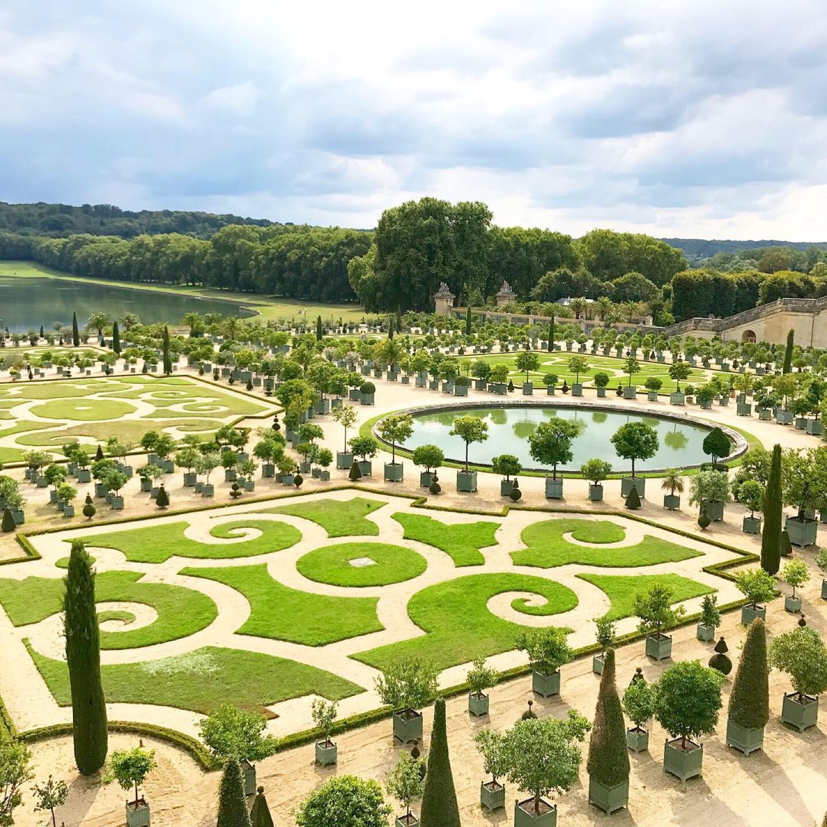 1日ヴェルサイユ宮殿
音声ガイド全部聞いたらものすごく時間がかかった😅
こ...