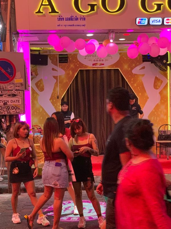 タイ「Pattaya」の写真：Walking street  ゴーゴーバー
