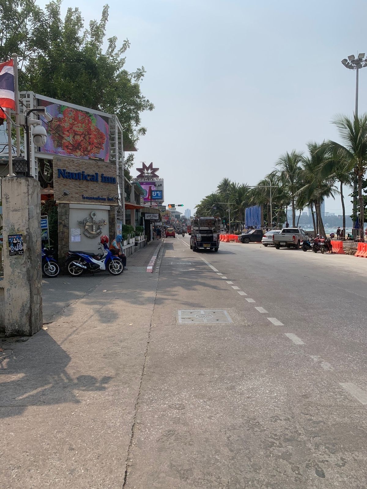 パタヤビーチ⛱
ファーストロードとセカンドロード