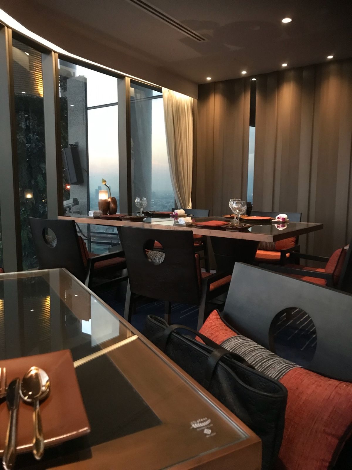 バンヤンツリーホテル🏨
高級創作タイ料理　Saffron①