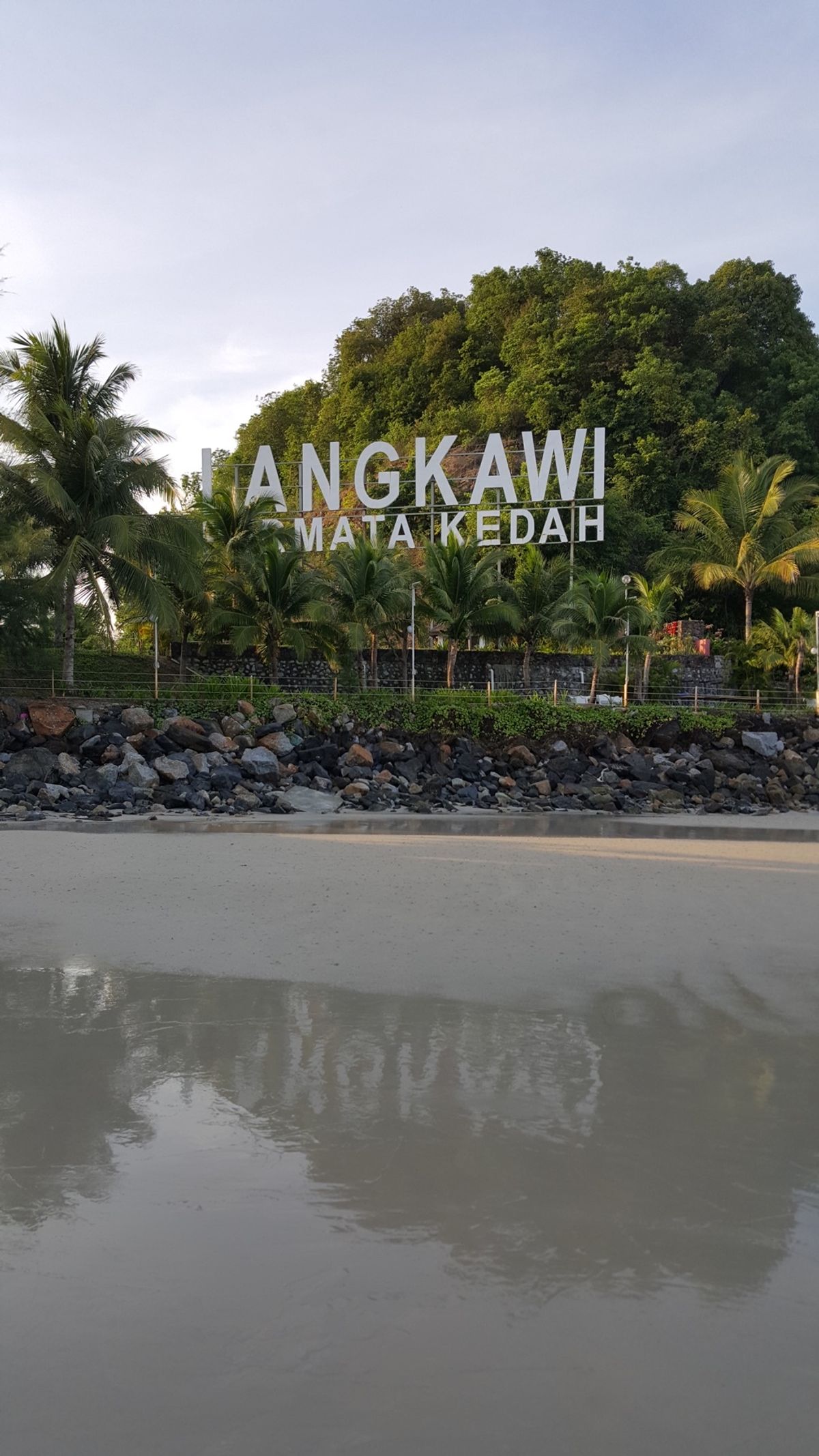 パンタイ・チェナンビーチ⛱