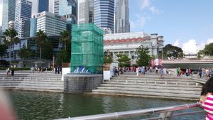 マーライオン修理工事中👷‍♀️