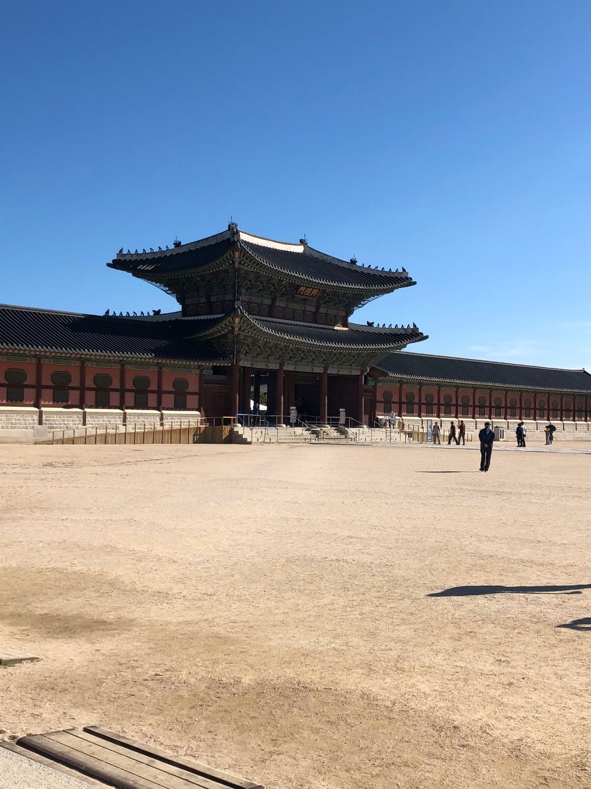 景福宮
ここはソウル一のパワースポットらしい！！晴天だったのもあって気分が...