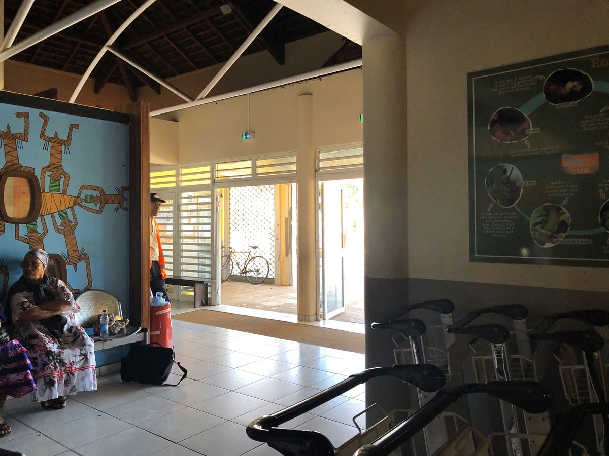 ウヴェア島の空港
