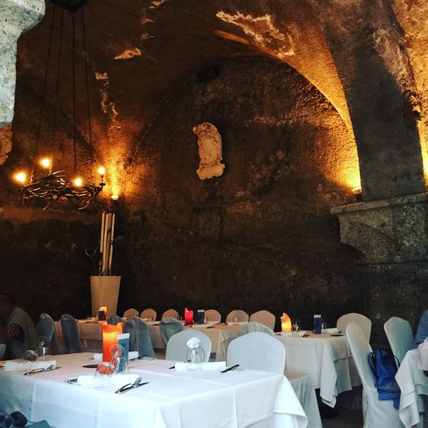 オーストリア「オーストリア　ザルツブルク」の写真：洞窟レストラン