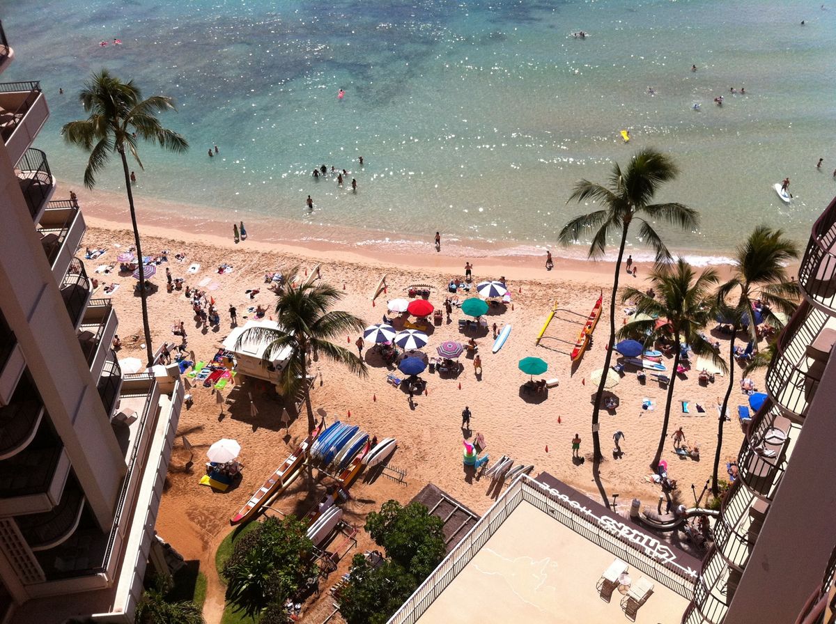 初めてのハワイのホテルは「アウトリガーワイキキ」
確かパーシャルオーシャン...