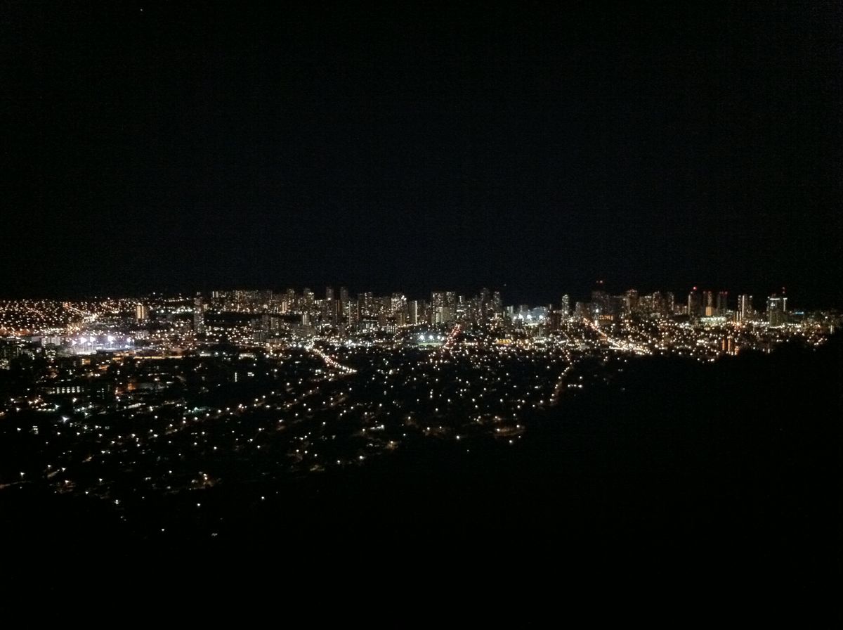花火からそのままタンタラスの丘の夜景ツアーへ
今ならもっと綺麗に撮れるはず！