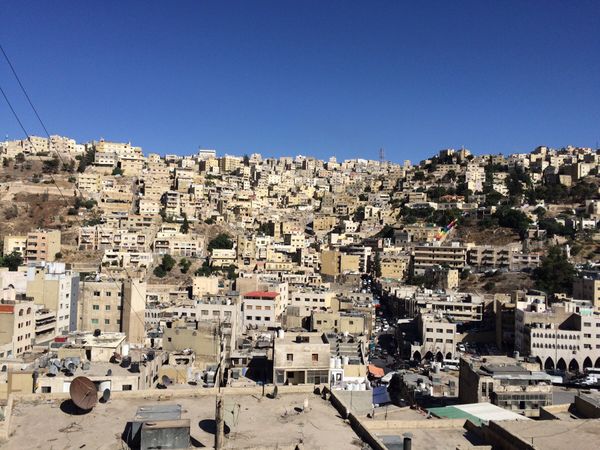 ヨルダン・アンマン「短期間でいいとこ取り in ヨルダン」の写真：アンマン市内とラマダン明けの夜