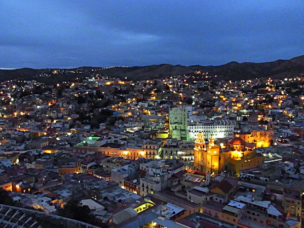 メキシコ・グアナファト「メキシコ　自然も遺跡も料理も最高な国へ」の写真：街全体が世界遺産のグアナファト
かつては...