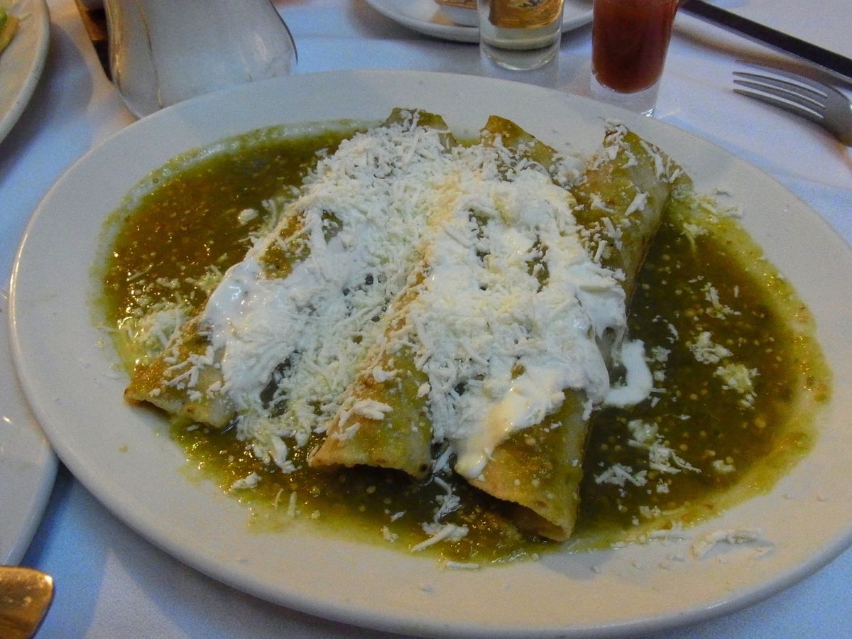 夜景も美しい首都メキシコシティ