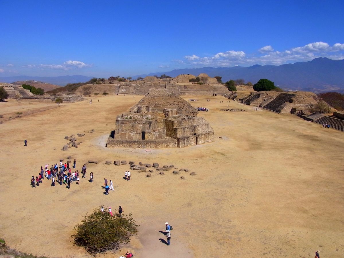 街全体が世界遺産のオアハカ
郊外にはモンテアルバン遺跡