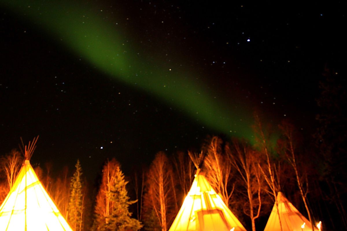 イエローナイフでオーロラハント
イエローナイフでは秋にもオーロラに出会えます