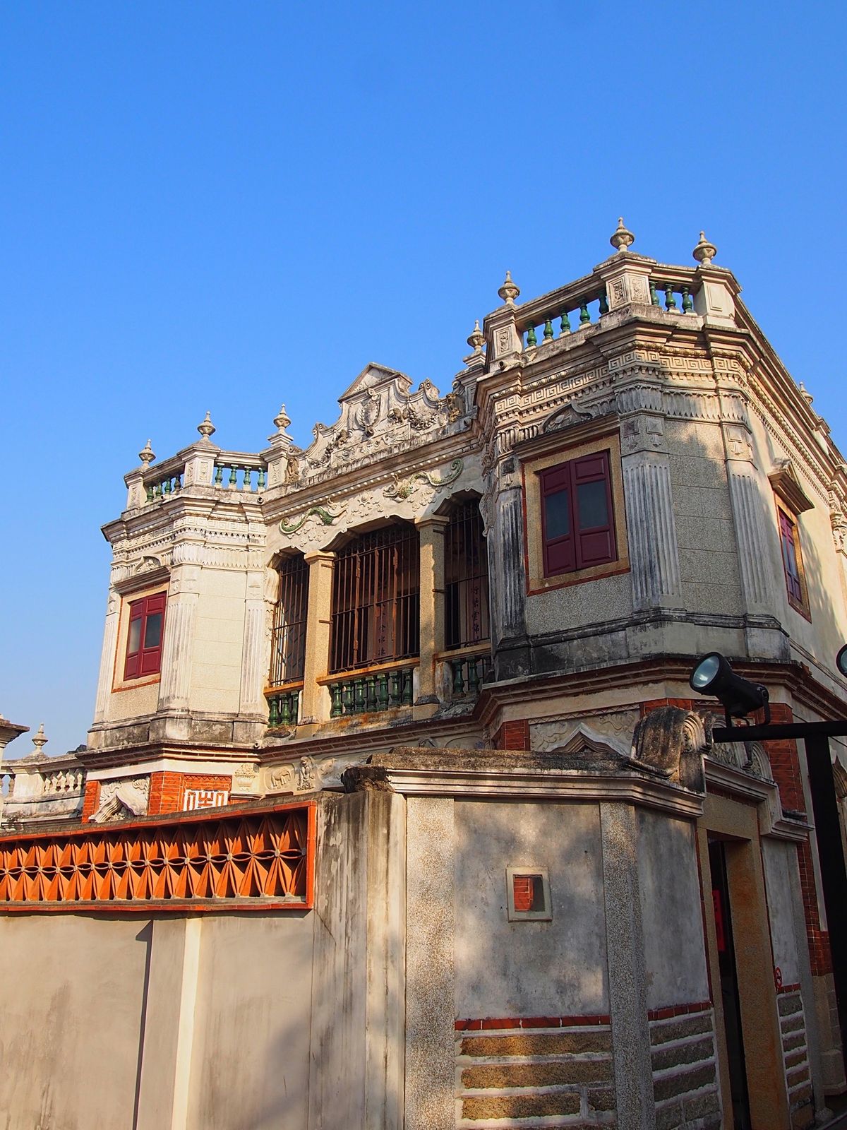 金門島へは台湾本土からの飛行機のほか、中国と台湾の関係が以前より良くなった...