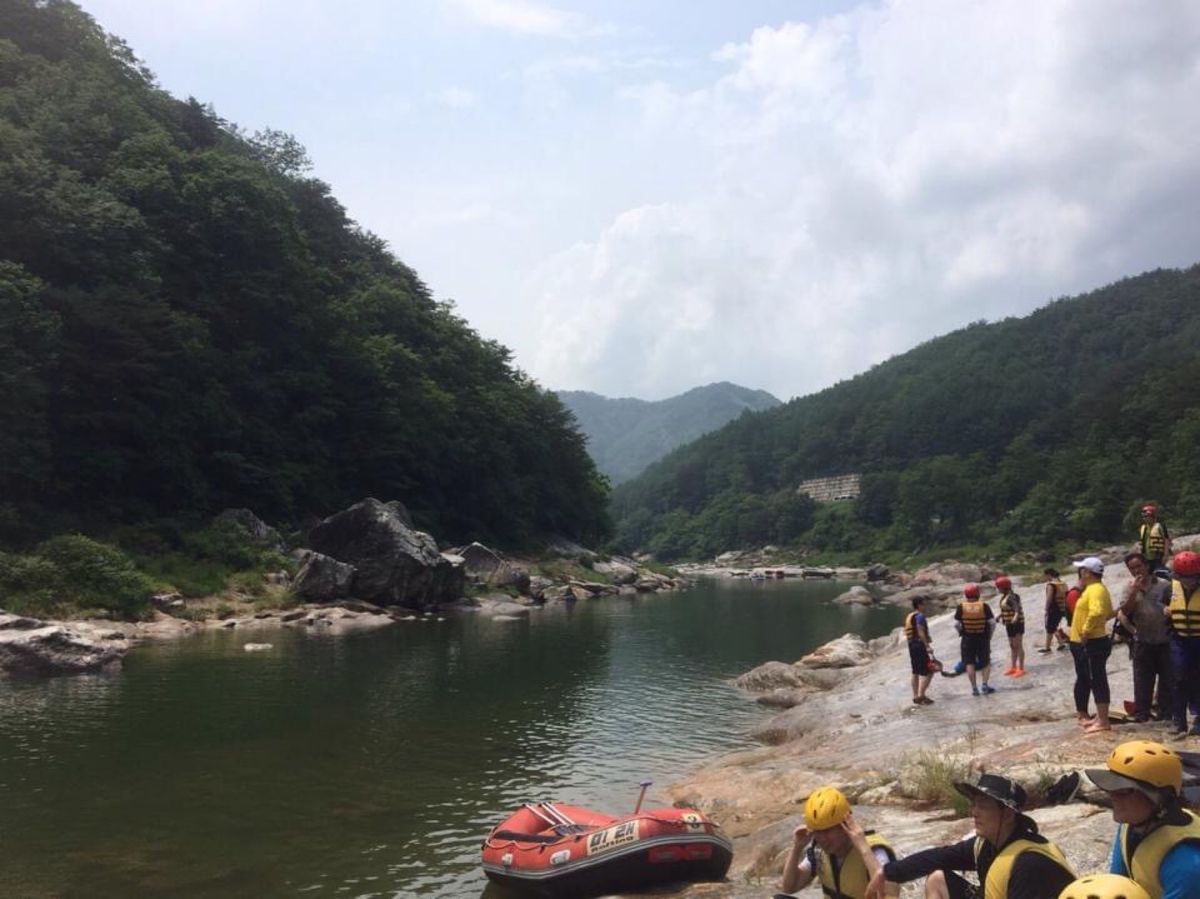 インジェ。ソウルからバスで数時間にある田舎町。ラフティングしたくて行ったけ...