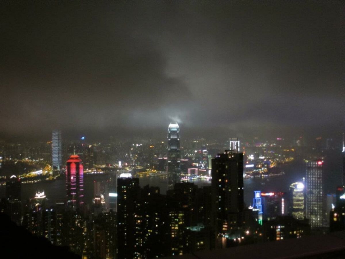 天気が悪く夜景は残念だった。
泊まった宿のエレベーターに乗るのが難しかった...