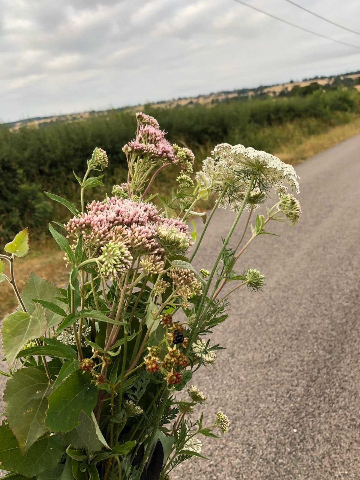 メイエ村の教会で。