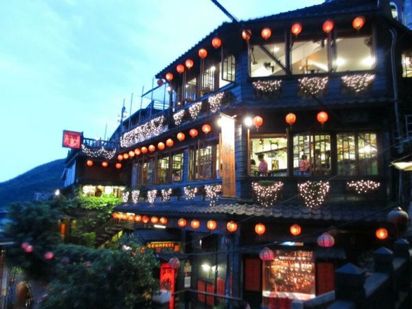 台湾「ニーハオ！Taiwan」の写真：毎日雨だったのに雨が多いで有名な九份は晴れてた