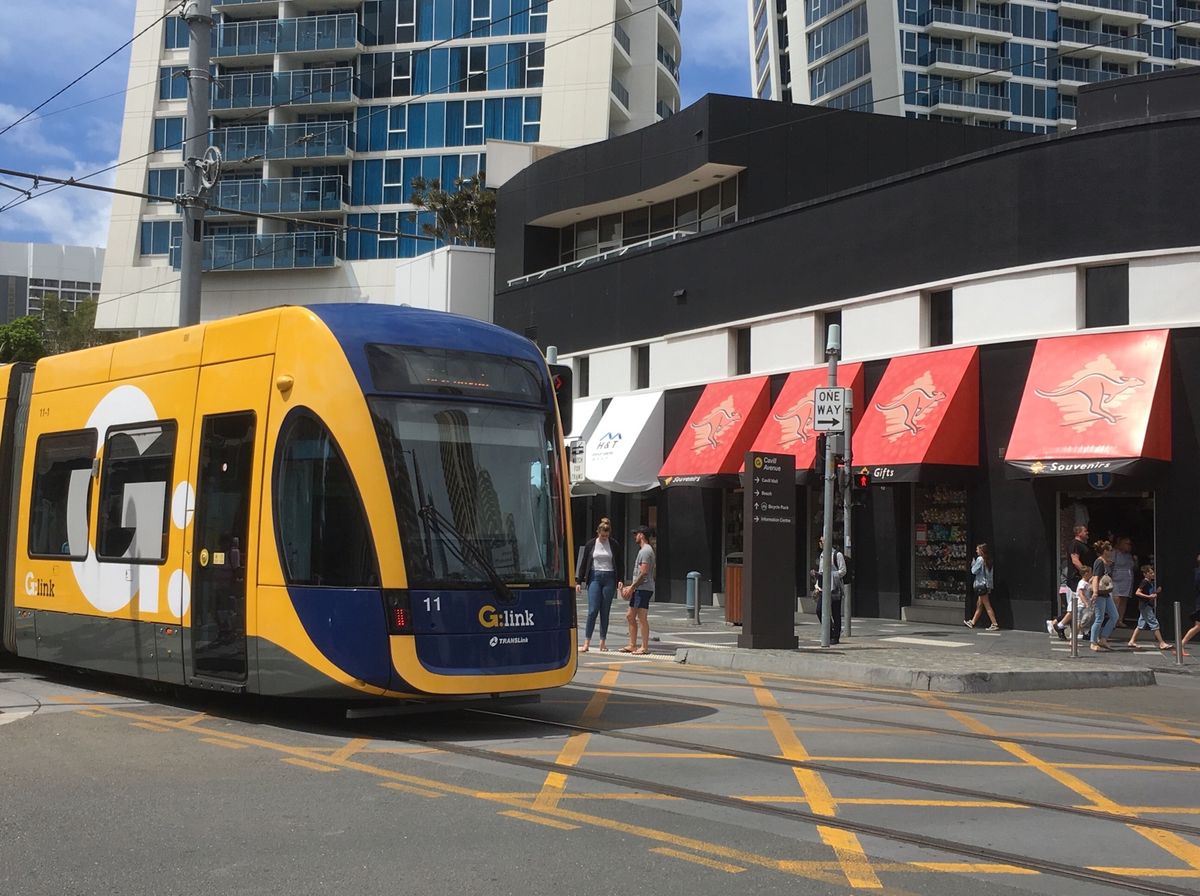 ホテルからトラムでサーファーズパラダイスへGO‼︎🚋