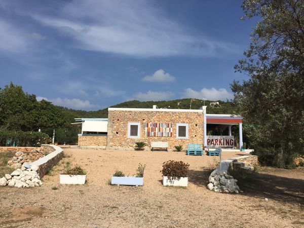 スペイン・バルセロナ「イビザ島パーティー三昧」の写真