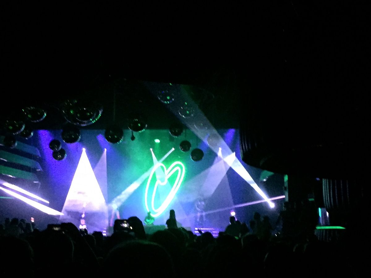 ハイ　イビザ
グリッターボックス
結構広いクラブ