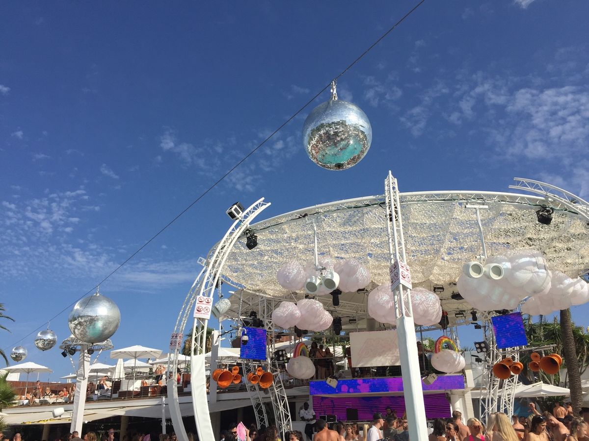 イビザビーチパーティー！
天国